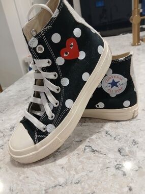 Comme des Garçons PLAY - Converse Sneakers & Long Sleeve Shirt